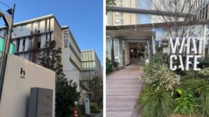 WHAT CAFEの外観と入口の様子